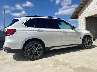2014 BMW X5 35i III (F15), белый, 2899000 рублей, вид 4