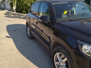 2011 Volkswagen Tiguan I Рестайлинг, чёрный, 1700000 рублей, вид 4