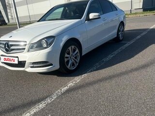 2013 Mercedes-Benz C-Класс 250 III (W204) Рестайлинг, белый, 1300000 рублей, вид 2