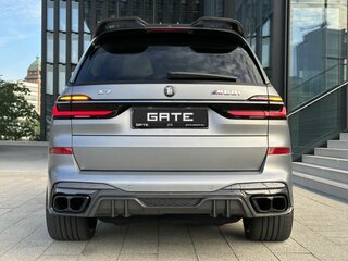2025 BMW X7 M60i I (G07) Рестайлинг, серебристый, 30163600 рублей, вид 4