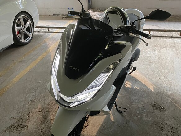 2021 Honda PCX 125, белый, 380000 рублей - вид 6