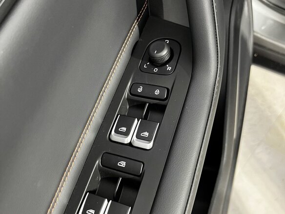 2026 Geely Okavango I Рестайлинг, серый, 4085990 рублей - вид 21