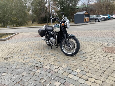 2018 Triumph Bonneville T120, белый, 1250000 рублей, вид 3
