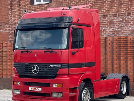 2002 Mercedes-Benz Actros, красный, 2100000 рублей, вид 1