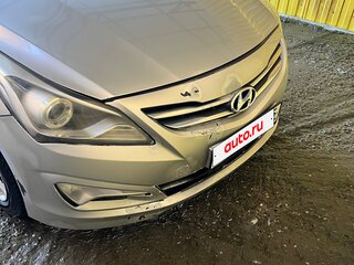 2015 Hyundai Solaris I Рестайлинг, серебристый, 450000 рублей, вид 1