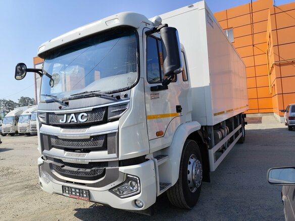 2023 JAC N200, белый - вид 3