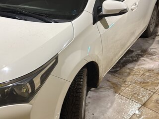 2014 Toyota Corolla XI (E160, E170, E180), белый, 1300000 рублей, вид 2
