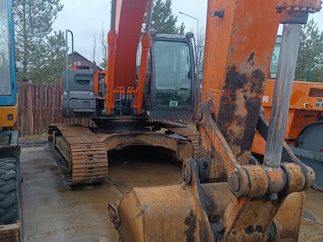 2013 Hitachi ZX240, красный, 2240000 рублей, вид 1