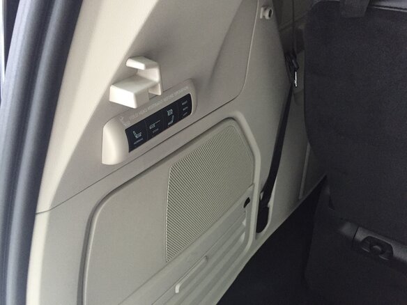 2014 Chrysler Voyager Grand V Рестайлинг, чёрный - вид 11