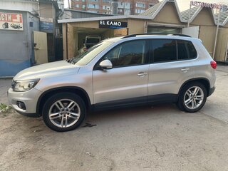 2012 Volkswagen Tiguan I Рестайлинг, серебристый, 1850000 рублей, вид 4