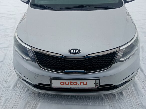 2016 Kia Rio III Рестайлинг, серебристый, 999999 рублей