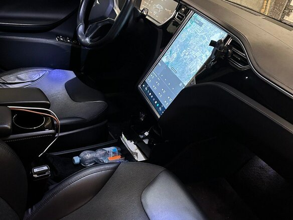 2014 Tesla Model S 60 I, чёрный, 2050000 рублей - вид 5