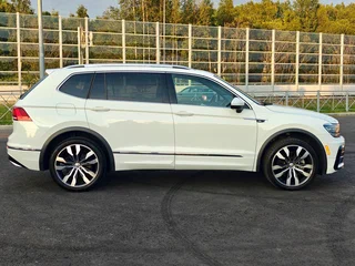 2021 Volkswagen Tiguan Allspace II, белый, 2990000 рублей, вид 5