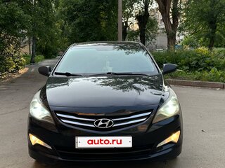 2015 Hyundai Solaris I Рестайлинг, чёрный, 600000 рублей, вид 1
