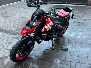 2022 Ducati Hypermotard, красный, 1430000 рублей, вид 2