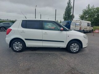 2009 Skoda Fabia II, белый, 300000 рублей, вид 4