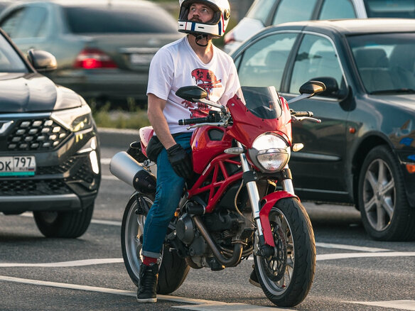 2009 Ducati Monster 1100, красный, 415000 рублей - вид 6