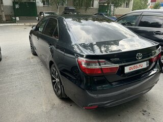 2015 Toyota Camry VII (XV50) Рестайлинг, зелёный, 2200000 рублей, вид 4