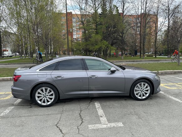 2019 Audi A6 45 TDI V (C8), серый, 4850000 рублей - вид 3