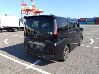 2017 Honda Stepwgn Spada V Рестайлинг, чёрный, 1670000 рублей, вид 5