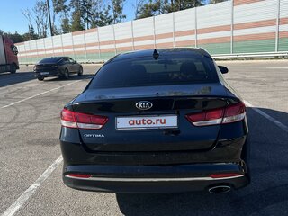 2018 Kia Optima IV Рестайлинг, чёрный, 1750000 рублей, вид 4