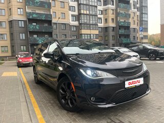 2019 Chrysler Pacifica RU, чёрный, 1900000 рублей, вид 3