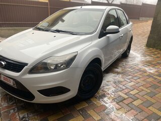 2011 Ford Focus II Рестайлинг, белый, 675000 рублей, вид 1