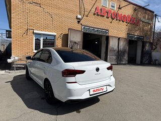 2021 Volkswagen Polo VI, белый, 1400000 рублей, вид 3