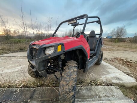 2015 Polaris RZR 570, красный, 434000 рублей, вид 2
