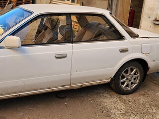 1986 Toyota Carina ED I (T160), белый, 250000 рублей, вид 4