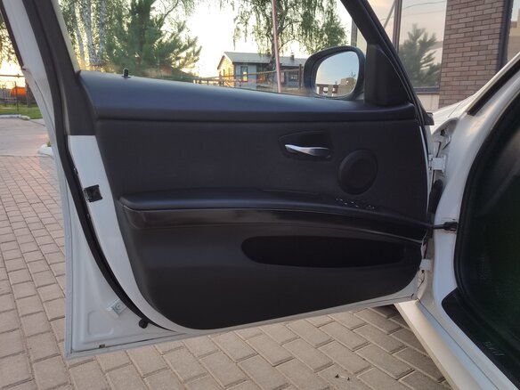 2011 BMW 3 серии 318i V (E90/E91/E92/E93) Рестайлинг, белый, 1480000 рублей - вид 11