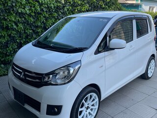 2018 Mitsubishi eK Wagon III Рестайлинг, белый, 770000 рублей, вид 5