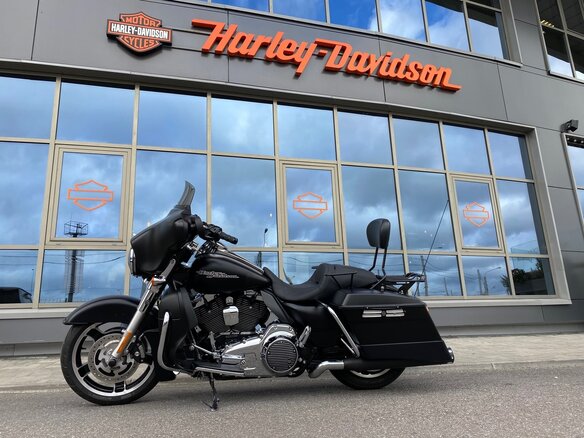 2013 Harley-Davidson Street Glide, чёрный - вид 8