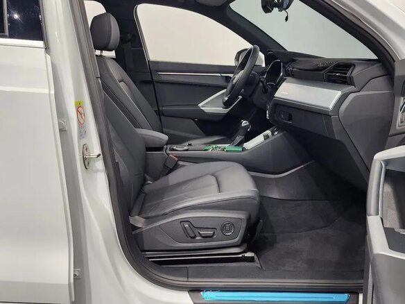 2021 Audi Q3 35 TDI II (F3), белый, 2800000 рублей - вид 10