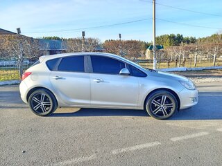 2012 Opel Astra J, серебристый, 690000 рублей, вид 2