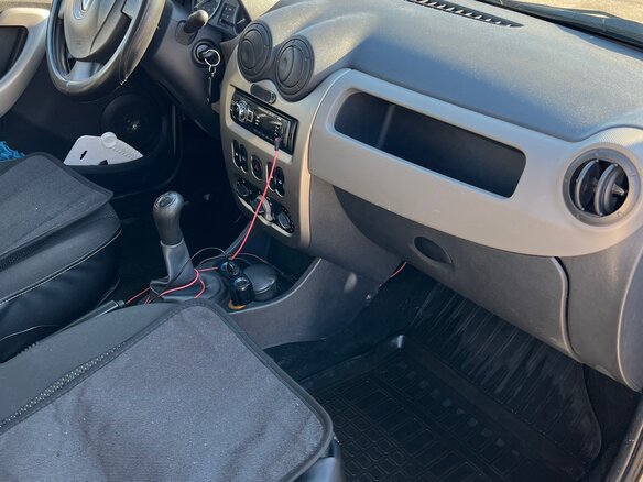 2011 Renault Logan I Рестайлинг, бежевый, 350000 рублей - вид 7