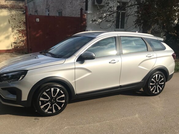 2024 Lada (ВАЗ) Vesta SW Cross I Рестайлинг (NG), серебристый, 1700000 рублей - вид 6