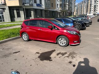 2018 Nissan Note II Рестайлинг, красный, 1350000 рублей, вид 2