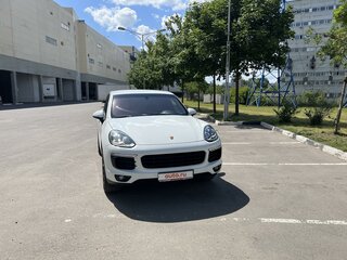 2014 Porsche Cayenne II Рестайлинг (958), белый, 3950000 рублей, вид 3