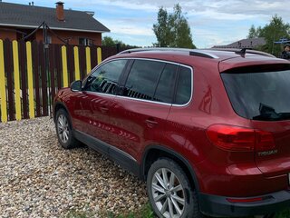 2012 Volkswagen Tiguan I Рестайлинг, красный, 1350000 рублей, вид 3