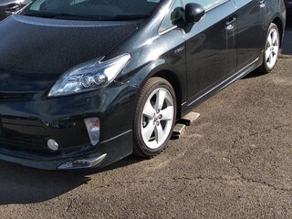 2014 Toyota Prius III Рестайлинг (XW30), чёрный, 1450000 рублей, вид 1
