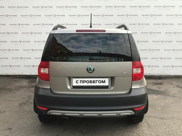 2012 Skoda Yeti I, бежевый - вид 5