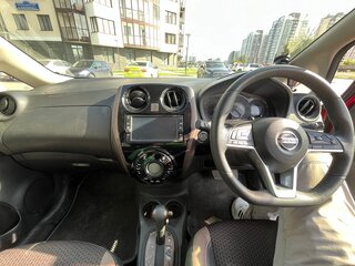 2018 Nissan Note II Рестайлинг, красный, 1350000 рублей, вид 5