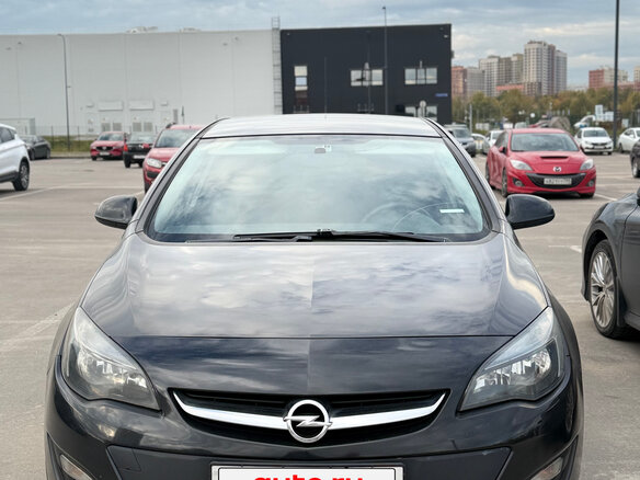 2014 Opel Astra J Рестайлинг, чёрный, 835000 рублей - вид 2