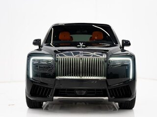 2025 Rolls-Royce Cullinan Black Badge I Рестайлинг (Series II), чёрный, 59911660 рублей, вид 2