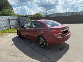 2011 Chevrolet Cruze I, красный, 550000 рублей, вид 2
