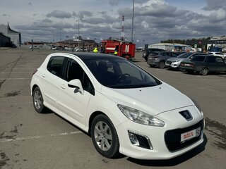 2013 Peugeot 308 I Рестайлинг, белый, 970000 рублей, вид 2