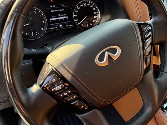 2021 Infiniti QX80 I Рестайлинг 3, белый, 6500000 рублей - вид 16