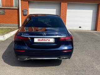 2020 Mercedes-Benz E-Класс 220 d V (W213, S213, C238) Рестайлинг, синий, 5990000 рублей, вид 3