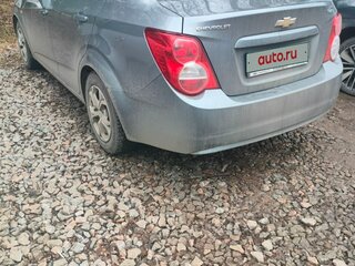 2013 Chevrolet Aveo II, серебристый, 800000 рублей, вид 3